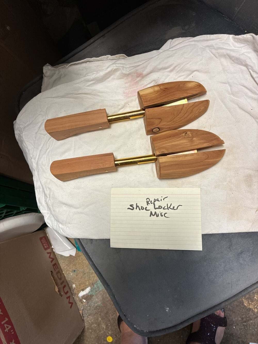 Rochester Shoe Tree Co. Cedar Wood Shoe Trees, Size 2Q